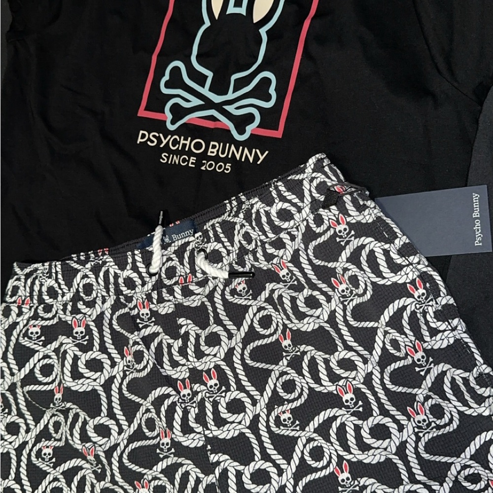 Psycho Bunny Black and White Graphic Set
